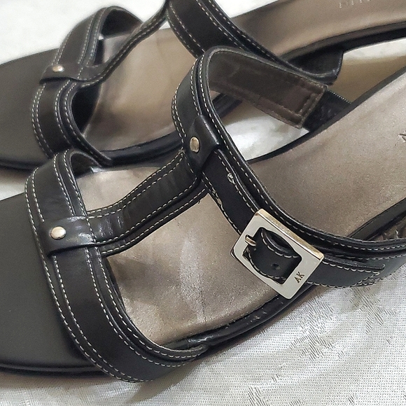 Anne Klein Macommonlyn Black Leather Double Strap Heel Sandals Women's Size 10M - Picture 5 of 12